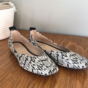 Franco Sarto flats